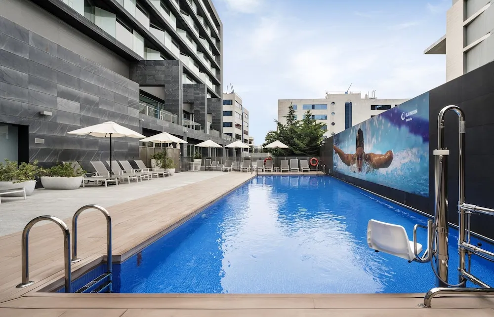 Hotel ILUNION Atrium