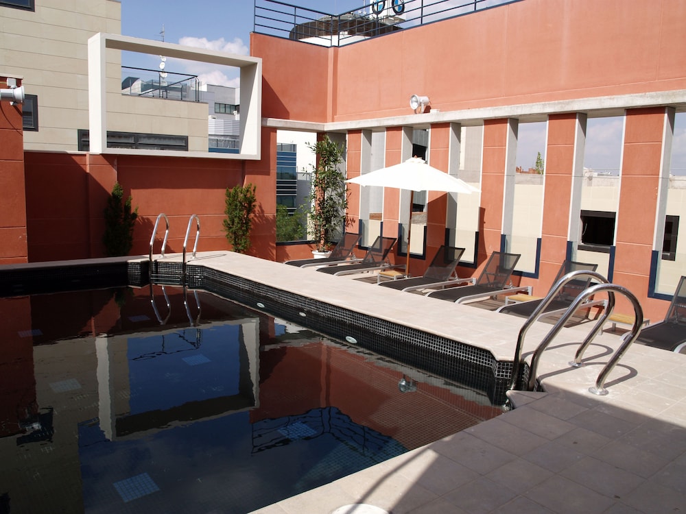 Eco Alcala Suites - zdjęcie 3
