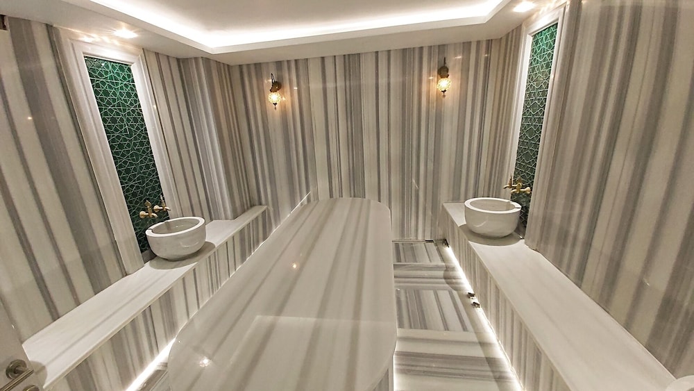Sarnic Premier Hotel - Special Class — Hotel rooms in Istanbul, Istanbul