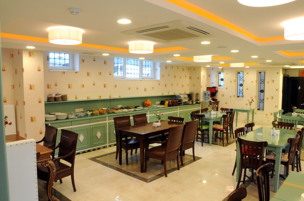 Sarnic Premier Hotel - Special Class — Restaurant & bars in Istanbul, Istanbul