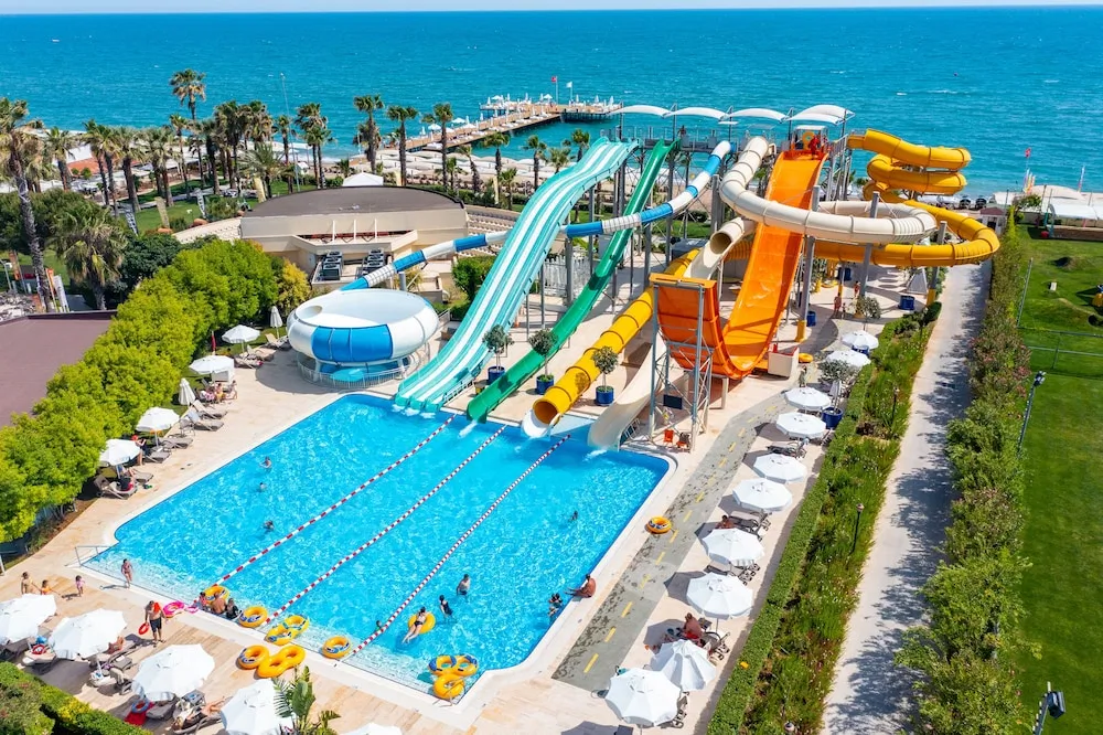 Bellis Deluxe Hotel