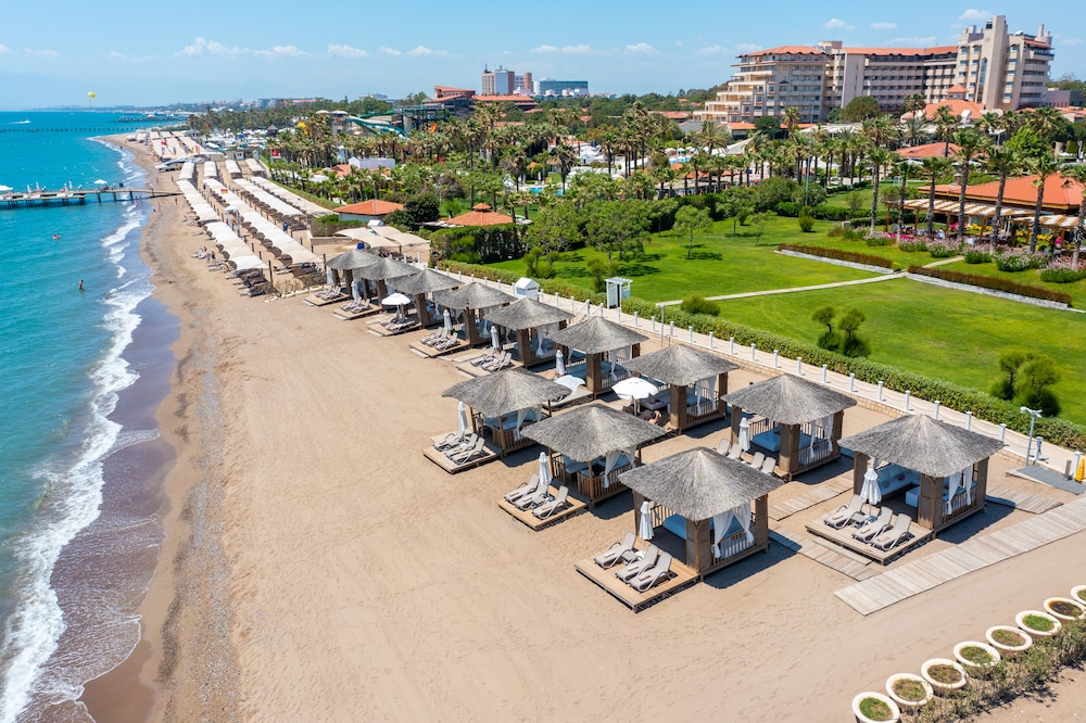 Bellis Deluxe Hotel — Beach in Belek