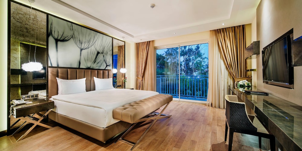 Bellis Deluxe Hotel — Hotel rooms in Belek
