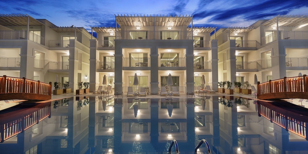 Bellis Deluxe Hotel — Hotel building in Belek