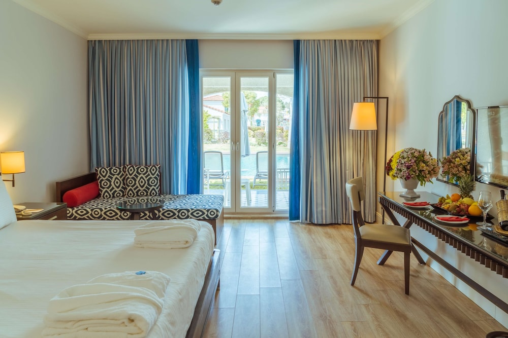 IC Hotels Santai Family Resort - All Inclusive — Rooms in Belek