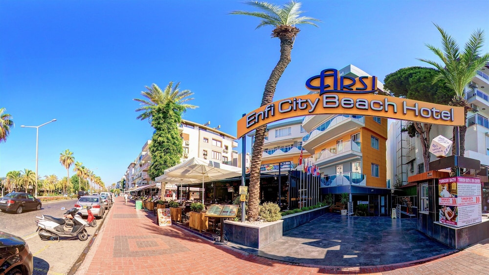 Arsi Enfi City Beach Hotel — Hotel building in Alanya
