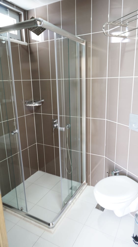 Arsi Enfi City Beach Hotel — Hotel rooms in Alanya
