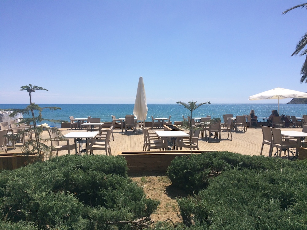 Arsi Enfi City Beach Hotel — Beach in Alanya
