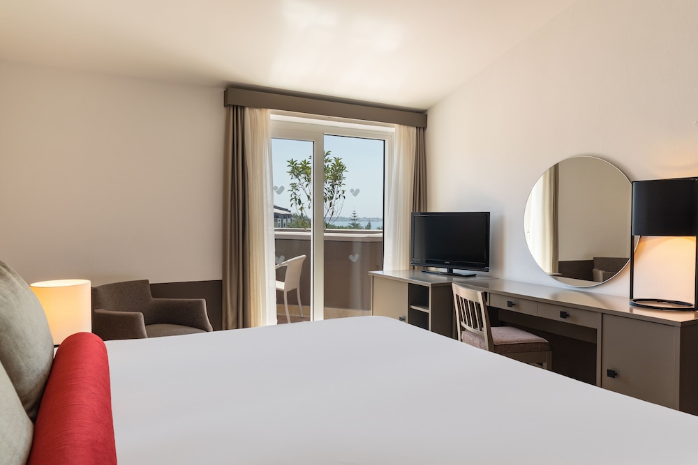Paloma Perissia - All Inclusive — Hotel rooms in Side