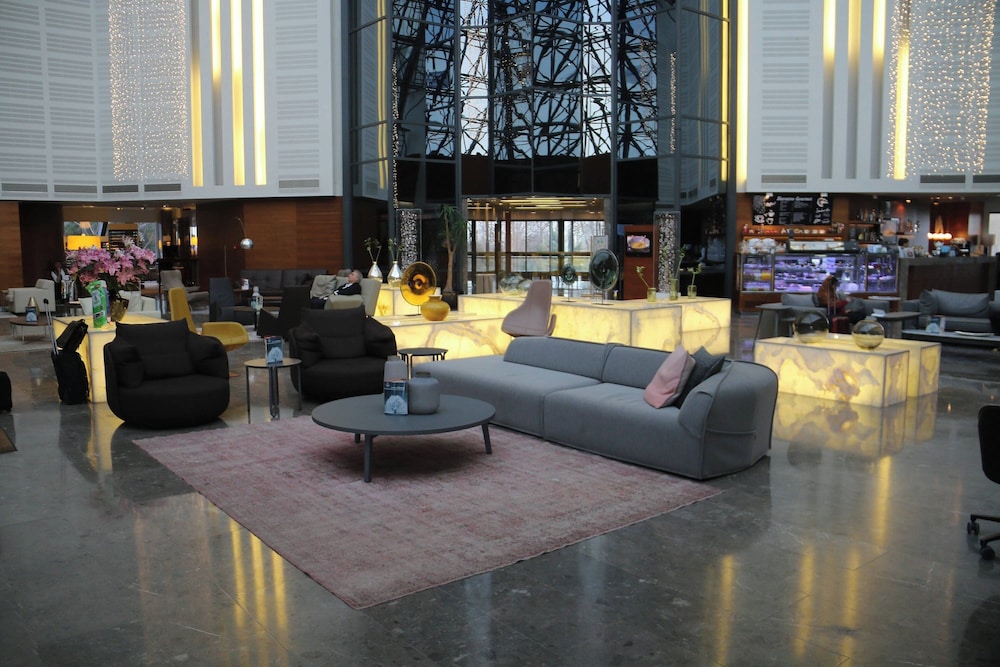 Sheraton Istanbul Atakoy Hotel — Restaurant & bars in Istanbul, Istanbul