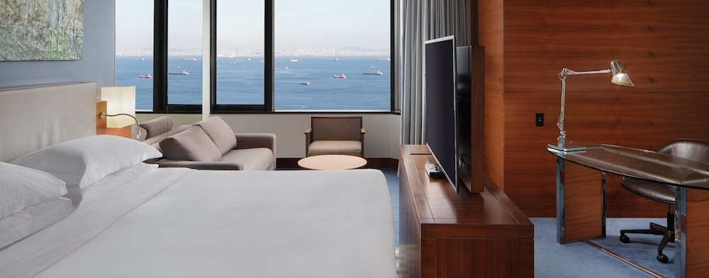 Sheraton Istanbul Atakoy Hotel — Hotel rooms in Istanbul, Istanbul