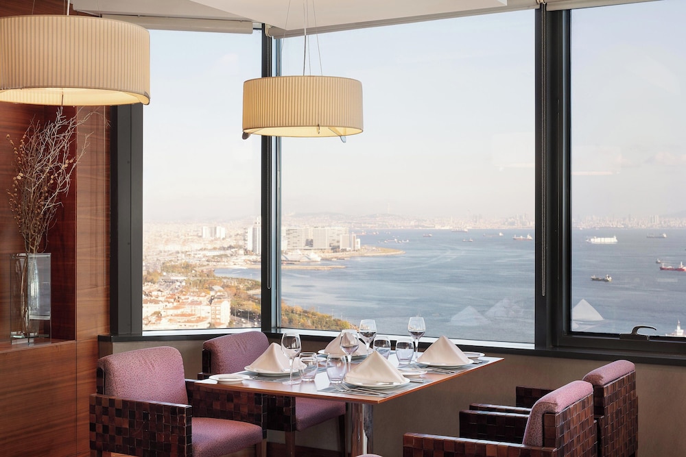 Sheraton Istanbul Atakoy Hotel — Restaurant & bars in Istanbul, Istanbul