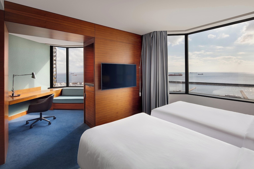 Sheraton Istanbul Atakoy Hotel — Hotel rooms in Istanbul, Istanbul
