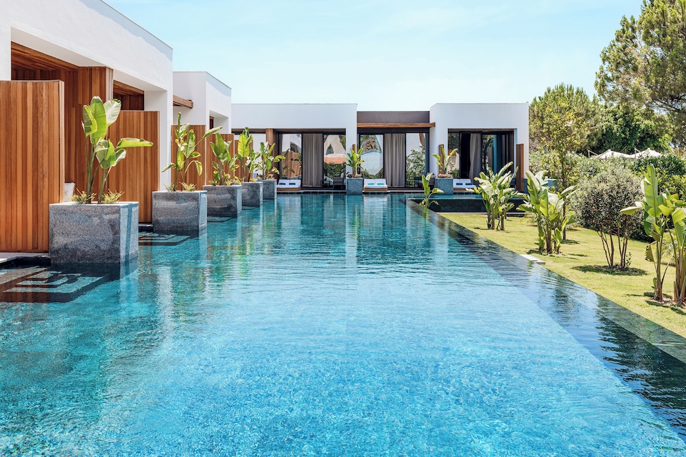Sirene Belek Hotel — Swimming pool in Belek