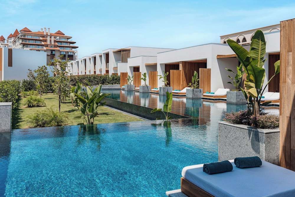 Sirene Belek Hotel — Swimming pool in Belek