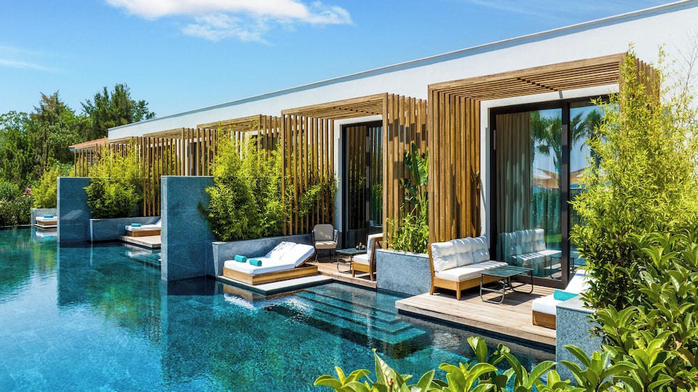 Sirene Belek Hotel — Swimming pool in Belek