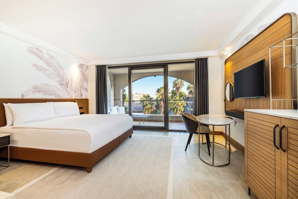 Sirene Belek Hotel — Hotel rooms in Belek