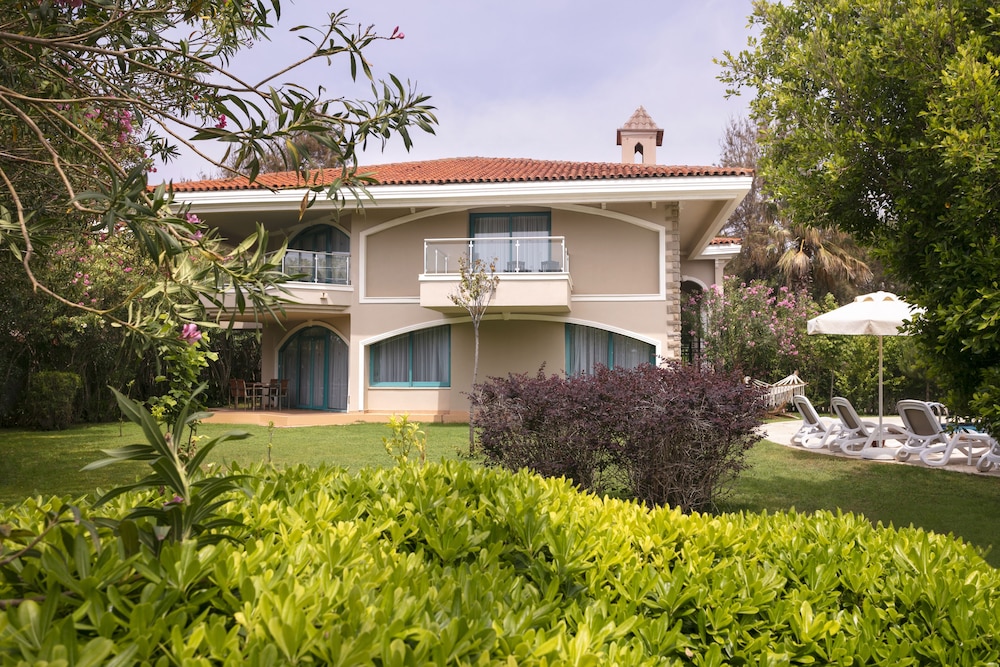Sirene Belek Hotel — Hotel building in Belek
