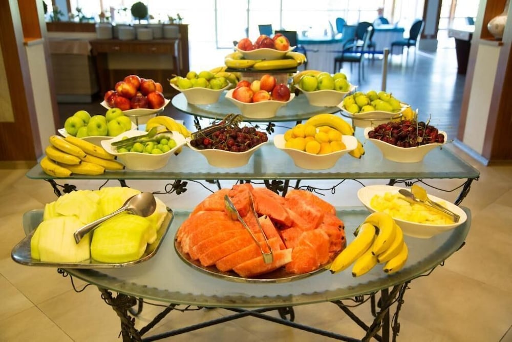 Sueno Hotels Golf Belek - Free Access to Sueno Hotels Deluxe Belek Facilities - All inclusive — Restaurant & bars in Belek