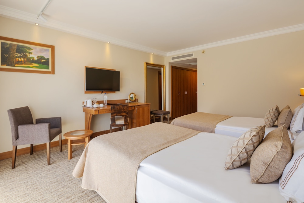 Sueno Hotels Golf Belek - Free Access to Sueno Hotels Deluxe Belek Facilities - All inclusive — Hotel rooms in Belek