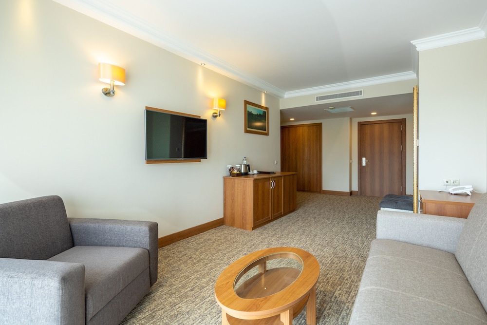 Sueno Hotels Golf Belek - Free Access to Sueno Hotels Deluxe Belek Facilities - All inclusive — Hotel rooms in Belek