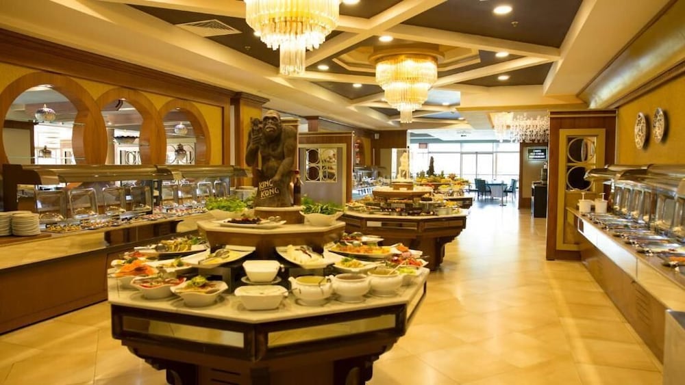 Sueno Hotels Golf Belek - Free Access to Sueno Hotels Deluxe Belek Facilities - All inclusive — Restaurant & bars in Belek