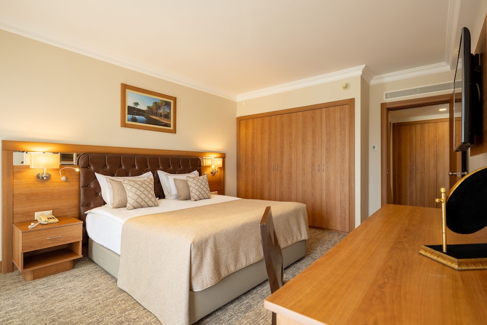 Sueno Hotels Golf Belek - Free Access to Sueno Hotels Deluxe Belek Facilities - All inclusive — Hotel rooms in Belek