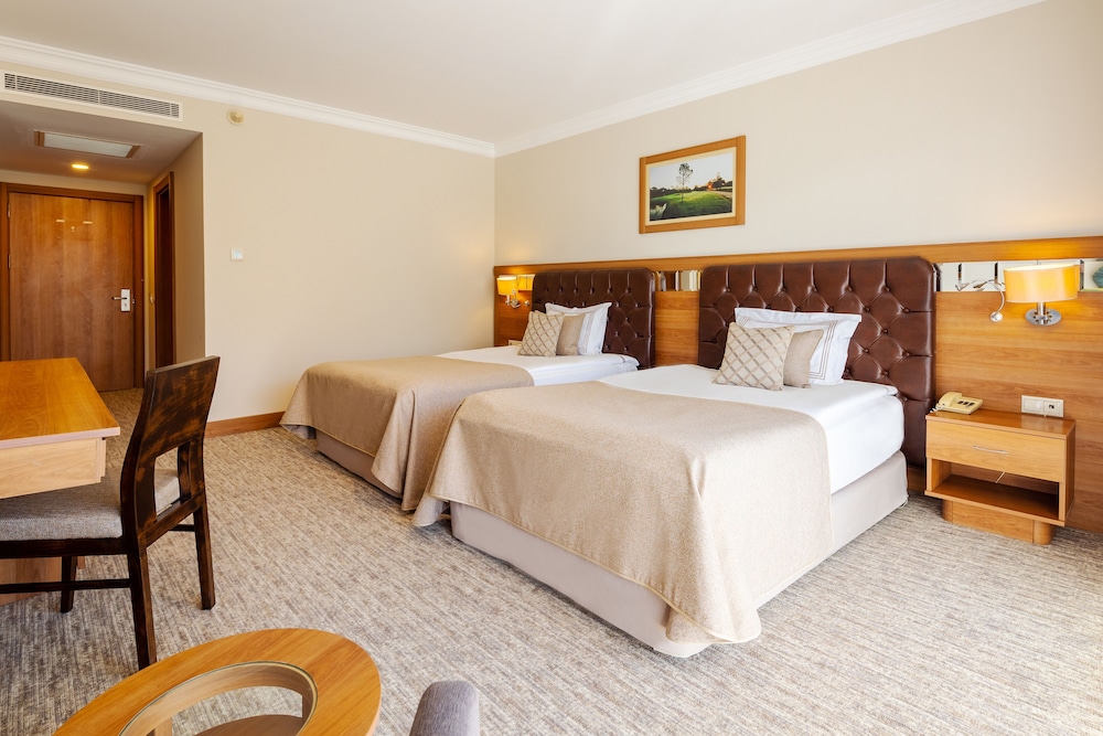 Sueno Hotels Golf Belek - Free Access to Sueno Hotels Deluxe Belek Facilities - All inclusive — Hotel rooms in Belek