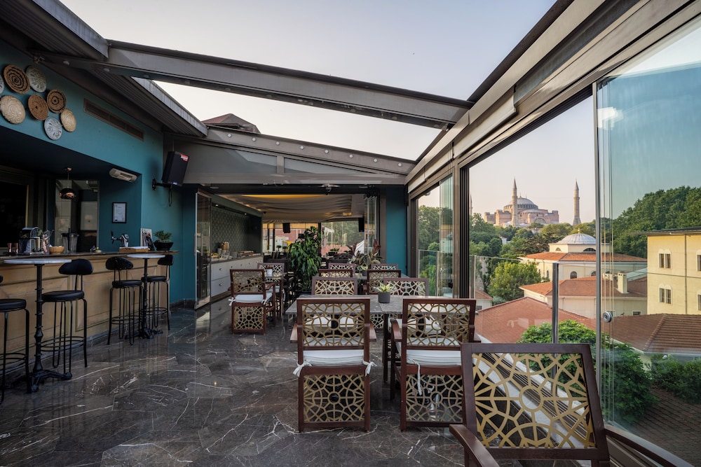Hotel Sultania - Boutique Class — Restaurant & bars in Istanbul, Istanbul