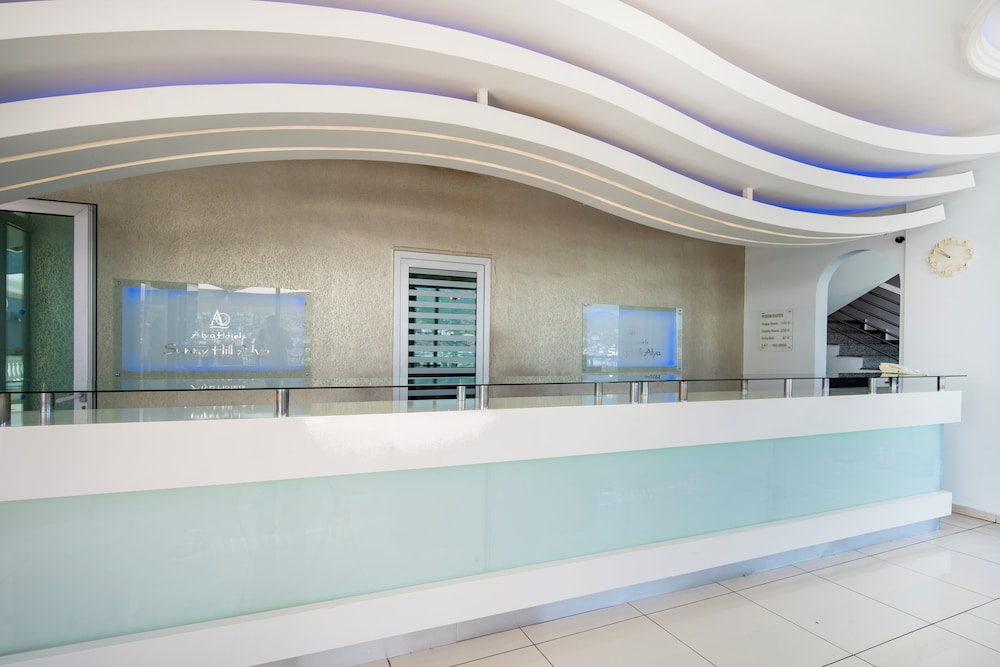 Sunny Hill Alya Hotel — Hotel building in Alanya