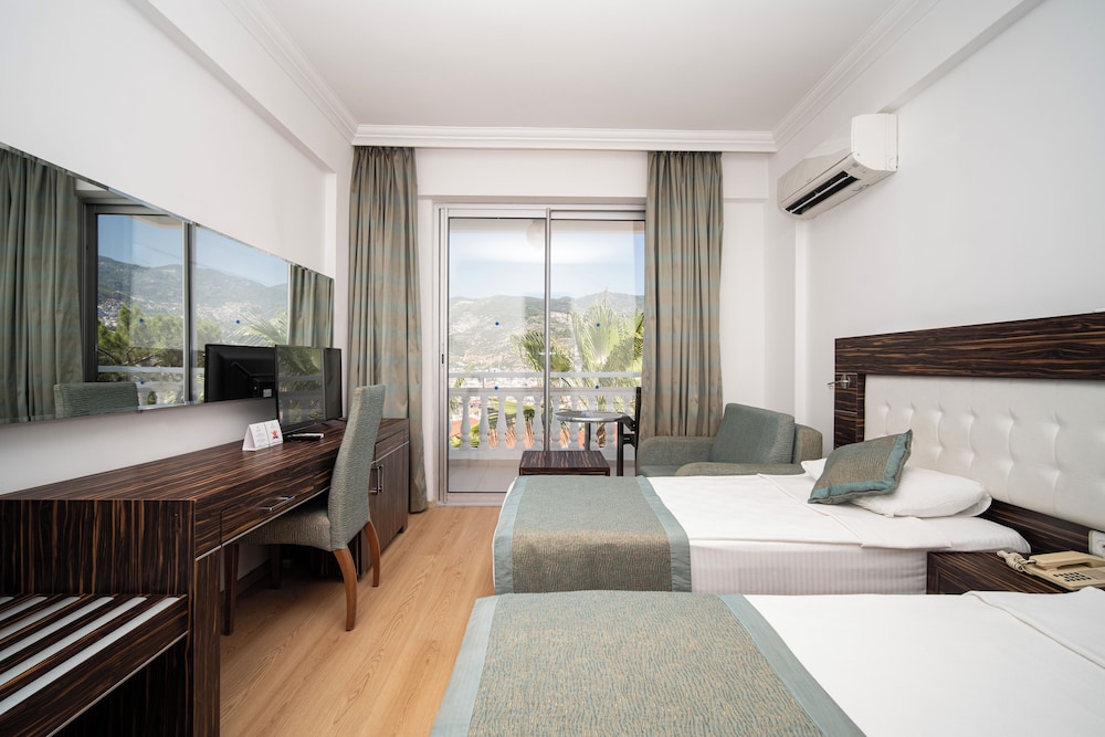 Sunny Hill Alya Hotel — Hotel rooms in Alanya