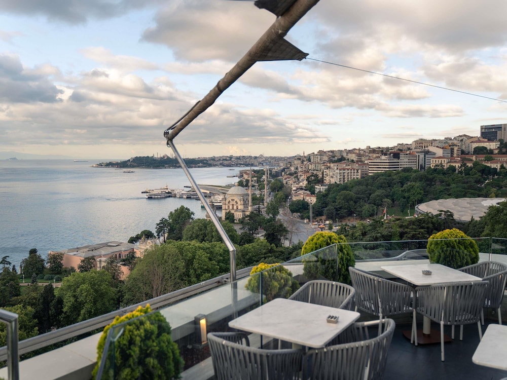 Swissotel The Bosphorus Istanbul — Restaurant & bars in Istanbul, Istanbul