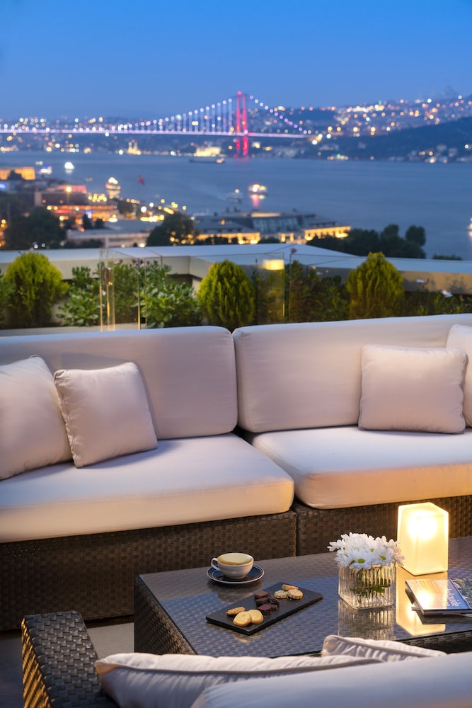 Swissotel The Bosphorus Istanbul — Restaurant & bars in Istanbul, Istanbul