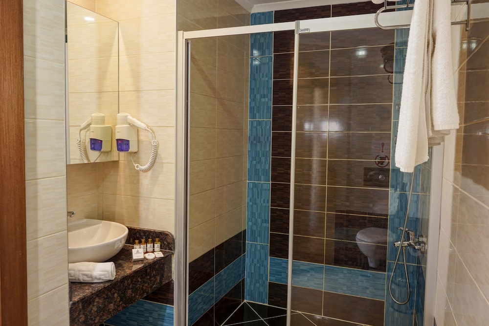 Taç Premier Hotel & Spa — Hotel rooms in Alanya