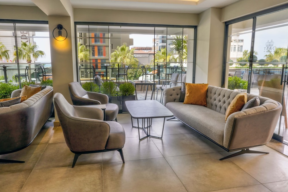 Taç Premier Hotel & Spa — Restaurant & bars in Alanya