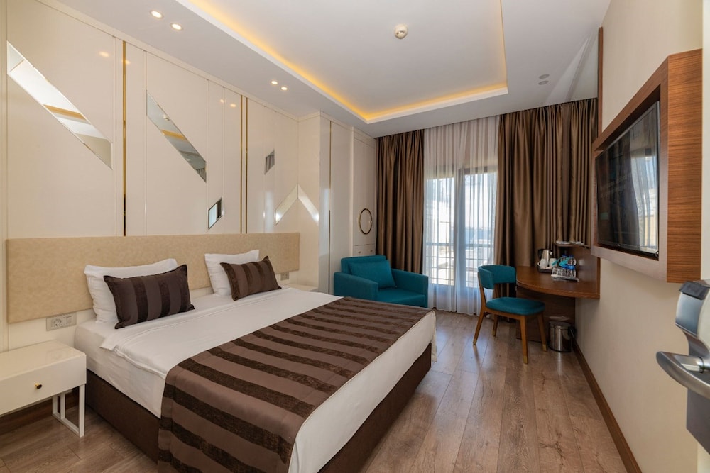 The Byzantium Hotel & Suites - Special Class — Hotel rooms in Istanbul, Istanbul