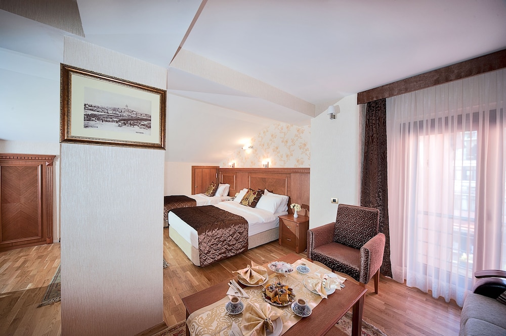 The Byzantium Hotel & Suites - Special Class — Hotel rooms in Istanbul, Istanbul