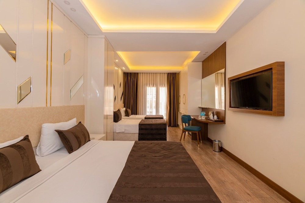 The Byzantium Hotel & Suites - Special Class — Hotel rooms in Istanbul, Istanbul