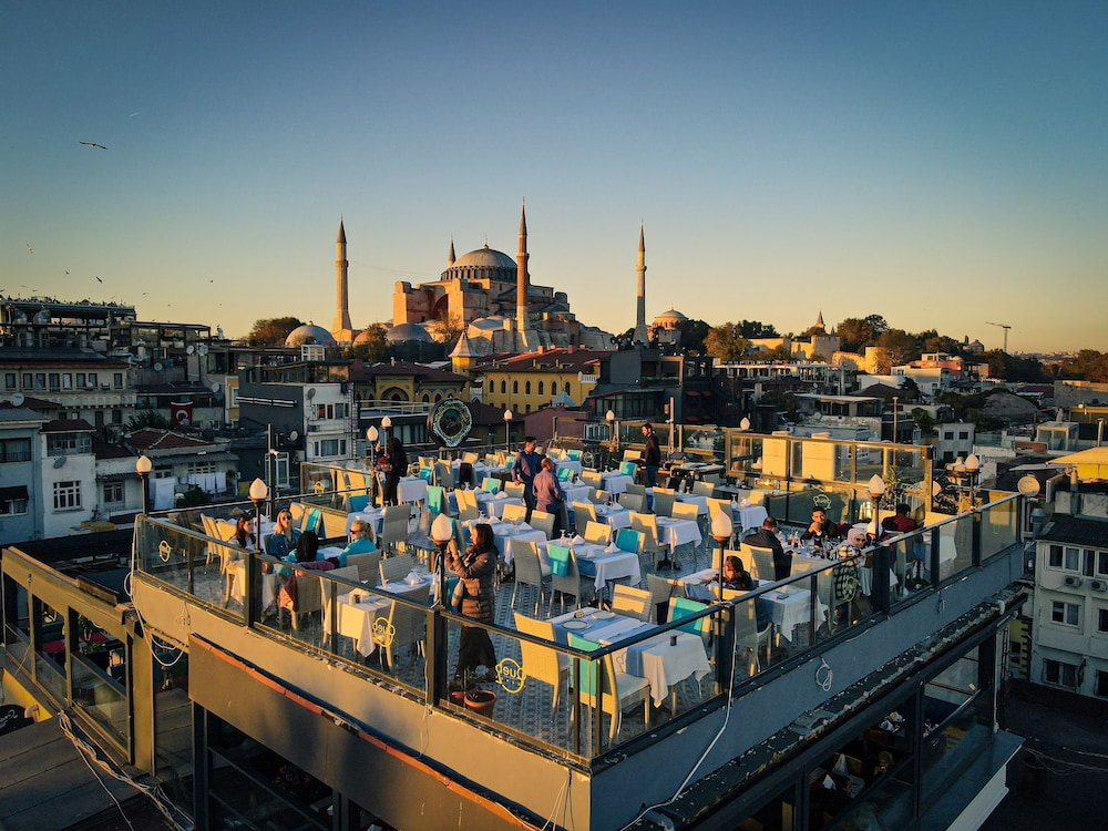 The Byzantium Hotel & Suites - Special Class — Restaurant & bars in Istanbul, Istanbul