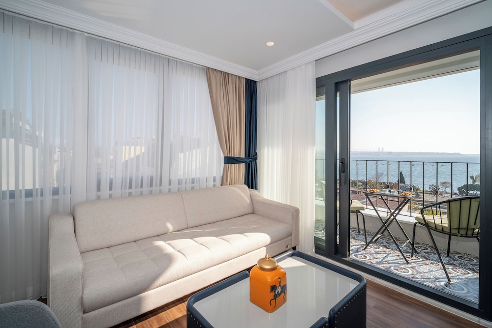 The Byzantium Hotel & Suites - Special Class — Hotel rooms in Istanbul, Istanbul