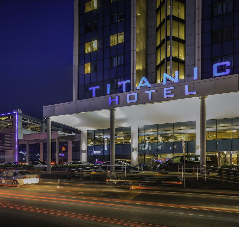 Titanic Port Bakirkoy - zdjęcie 5