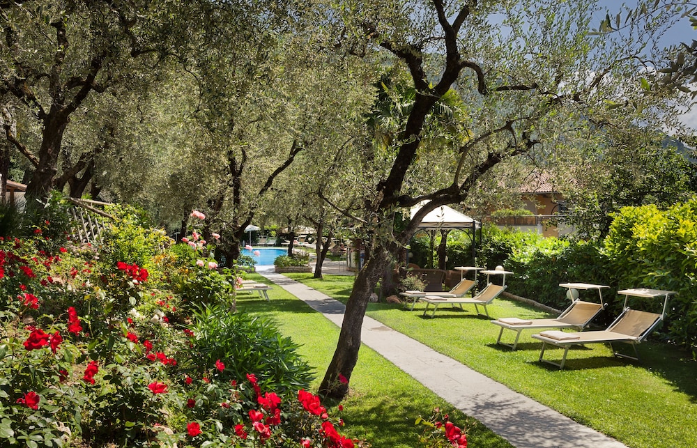 Hotel Continental - Tonelli Hotels — Swimming pool in Torbole, Trentino-Alto Adige