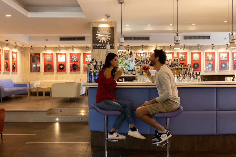 Hotel Continental - Tonelli Hotels — Restaurant & bars in Torbole, Trentino-Alto Adige