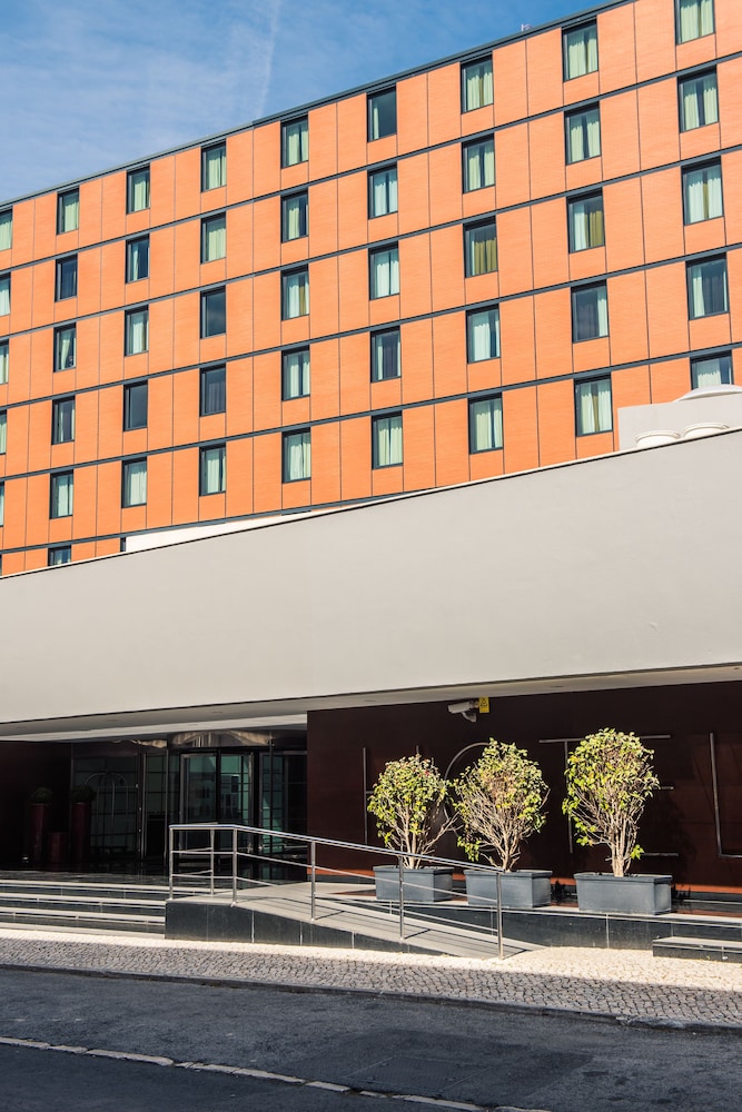Vila Gale Opera Hotel — Hotel building in Lisbon, Lisboa
