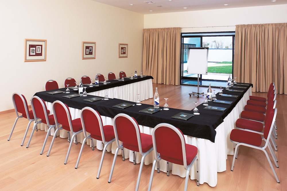Vila Gale Opera Hotel — Hotel building in Lisbon, Lisboa