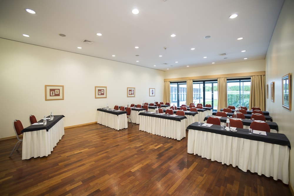 Vila Gale Opera Hotel — Restaurant & bars in Lisbon, Lisboa