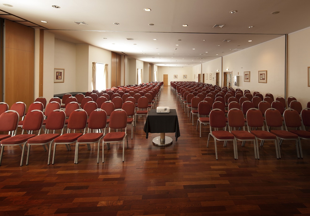Vila Gale Opera Hotel — Hotel building in Lisbon, Lisboa