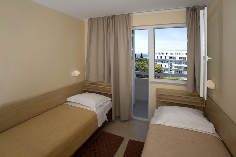 Hotel Delfin Plava Laguna — Hotel rooms in Poreč, Istria