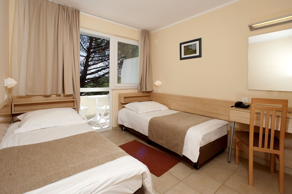 Hotel Delfin Plava Laguna — Hotel rooms in Poreč, Istria