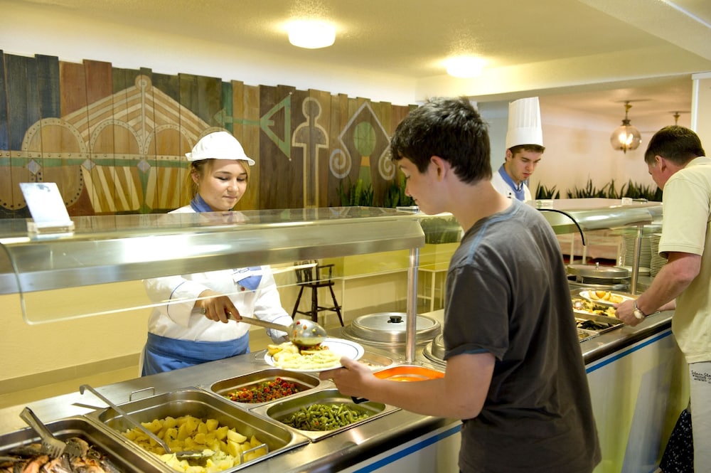 Hotel Delfin Plava Laguna — Restaurant & bars in Poreč, Istria
